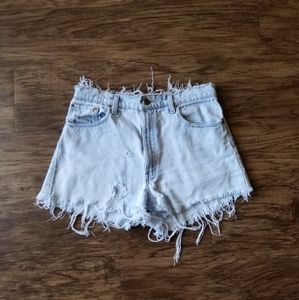 High waisted Levi denim shorts